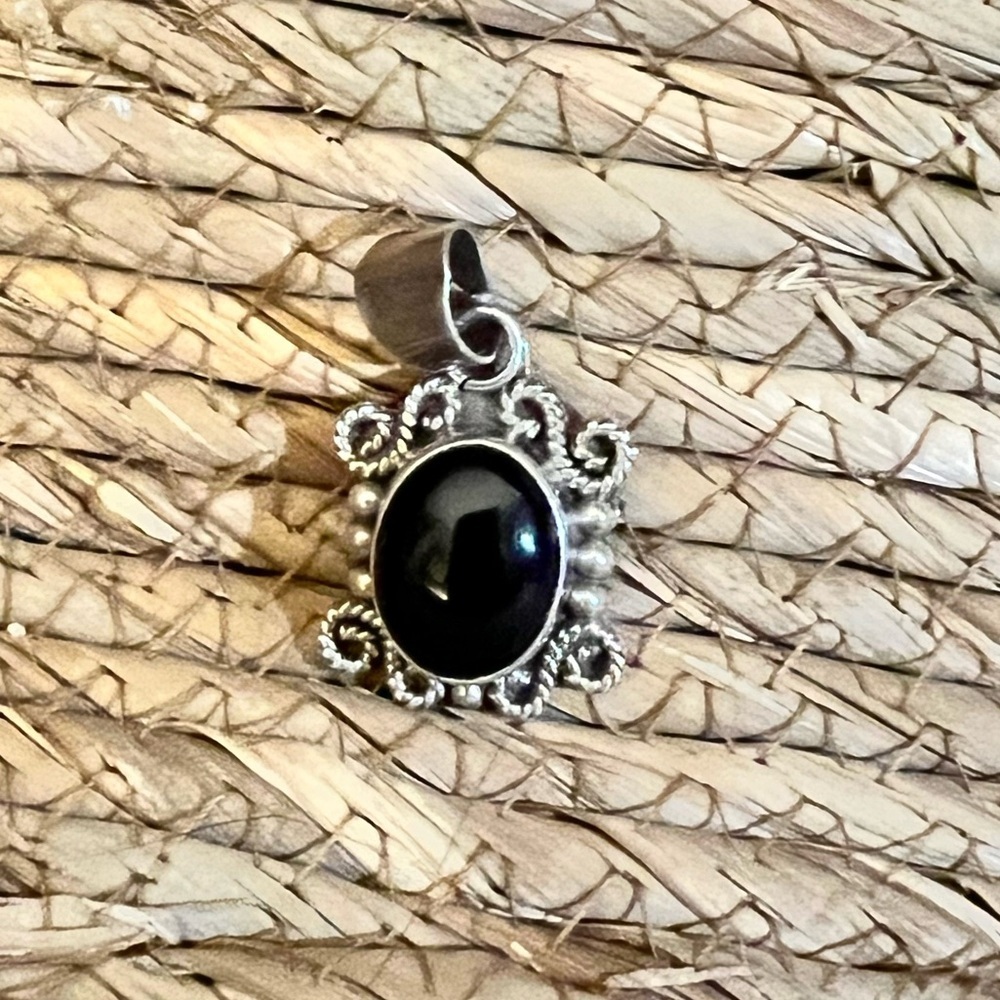 Sterling silver black onyx pendant